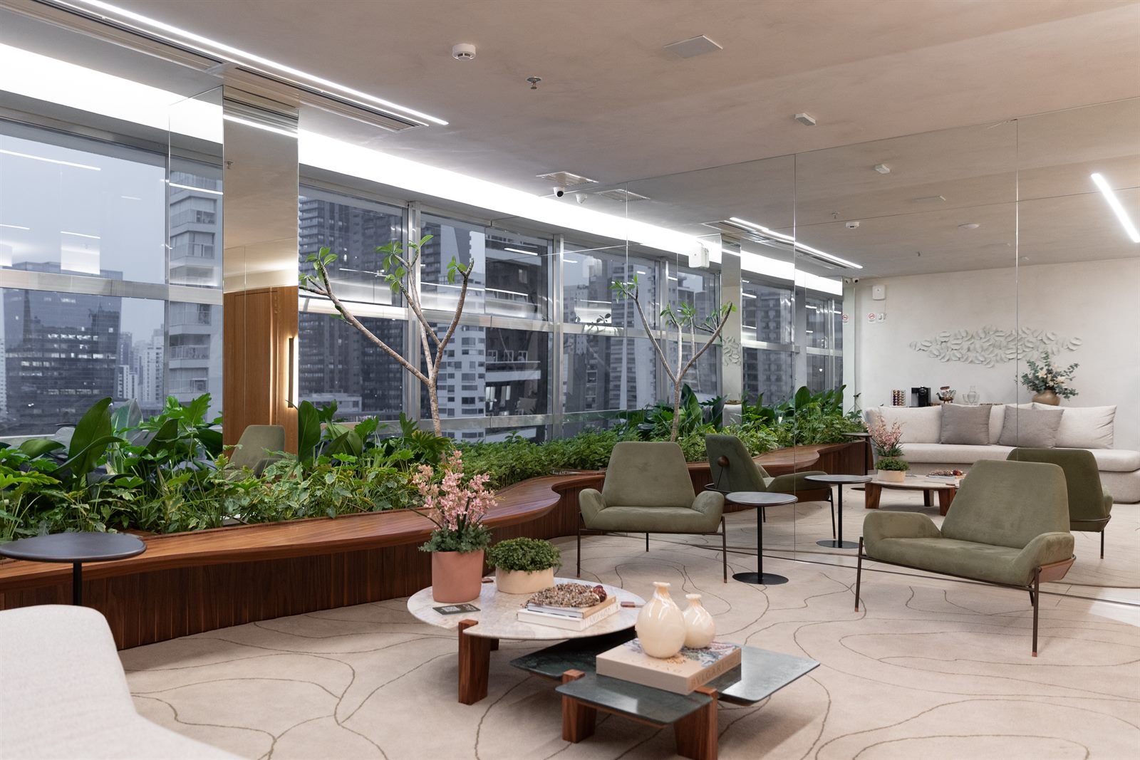 Sala de espera da Dēzi Clinic na Vila Olímpia, em São Paulo